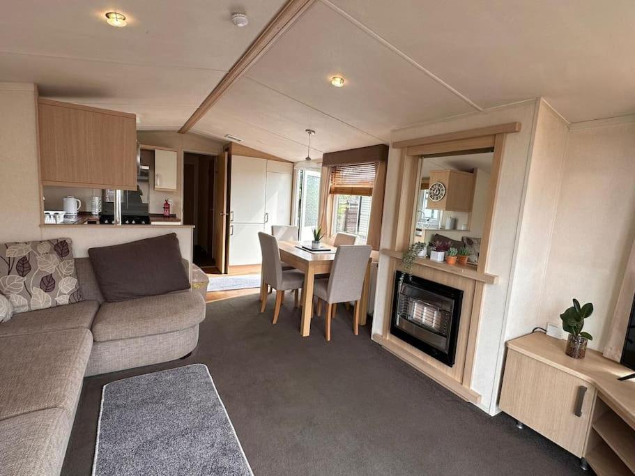 Swift Moselle 2 Bedroom Parkhome - Uddingston, Glasgow Zewnętrze zdjęcie