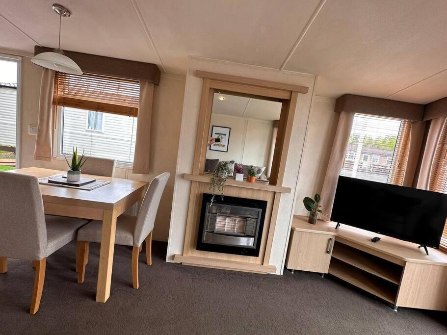 Swift Moselle 2 Bedroom Parkhome - Uddingston, Glasgow Zewnętrze zdjęcie